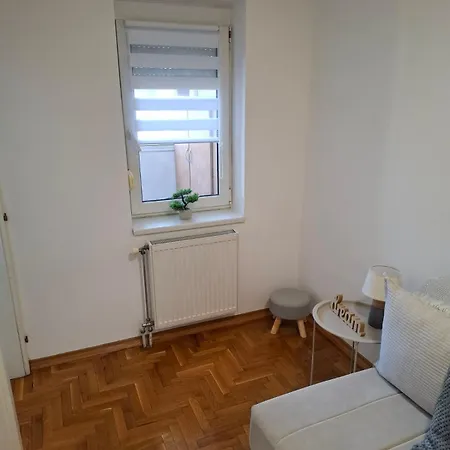 Ns Urban Stay-studio With Balcony And Free Parking *