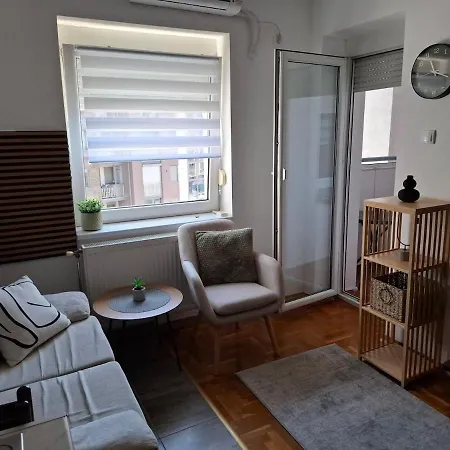 Ns Urban Stay-studio With Balcony And Free Parking