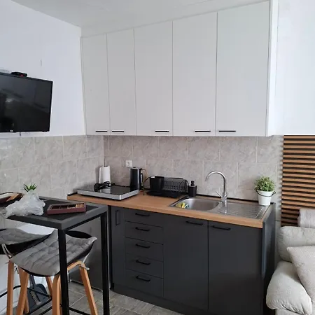 Ns Urban Stay-studio With Balcony And Free Parking アパート *