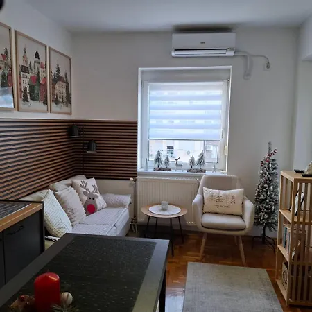 Ns Urban Stay-studio With Balcony And Free Parking *