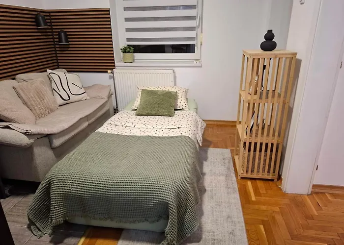 Daire Ns Urban Stay-studio With Balcony And Free Parking Novi Sad